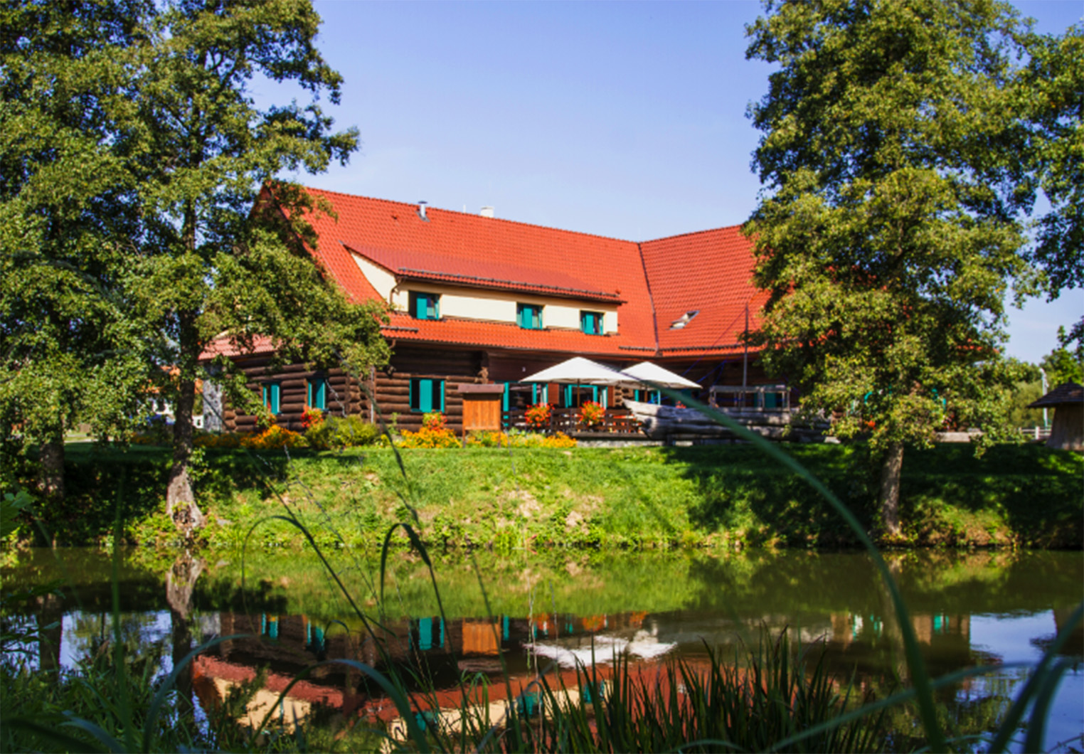 Zámeček Ostrov – foto 1