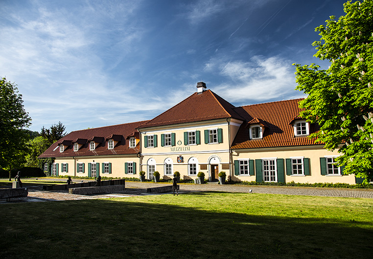 Muzeum lidových krojů Ostrov